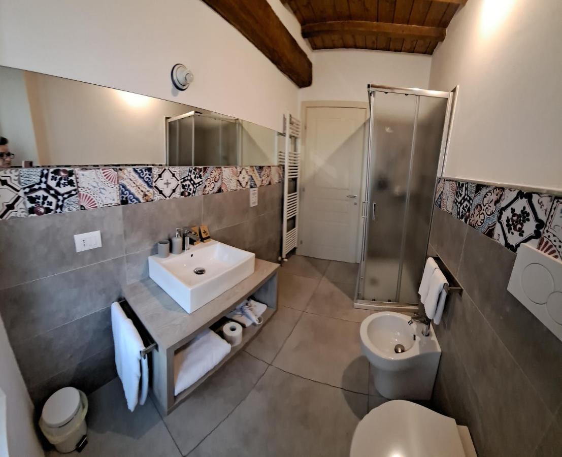 La Locanda Nel Frutteto Rovereto sulla Secchia Exteriör bild